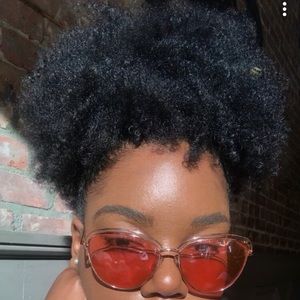 Meet your Posher, Taylor